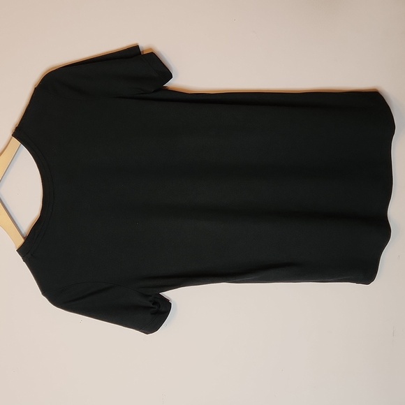 NWT NIKE Sportswear Essentials Women’s Logo T-Shirt, size S - Picture 2 of 8